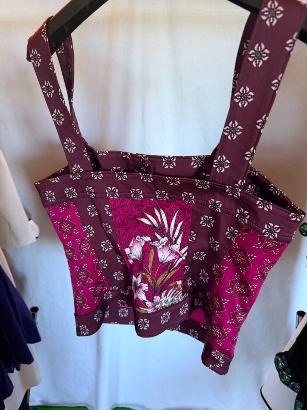 NWT White House Black Market Mixed Print Floral Bodice Crop Top Size 4